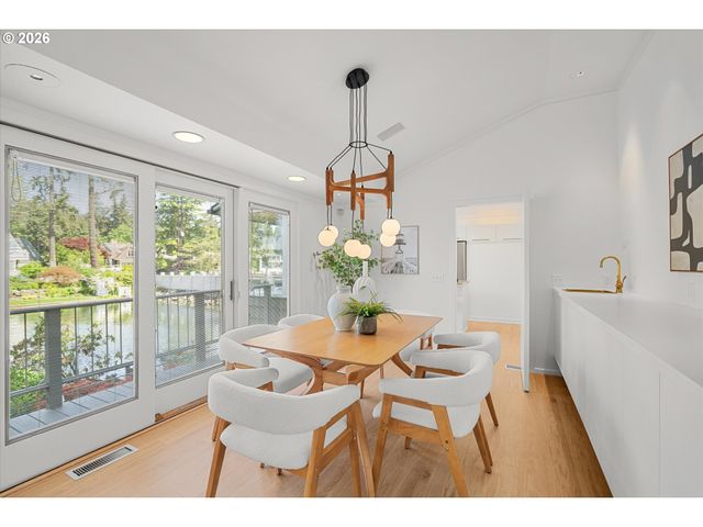 740 NORTHSHORE Rd, Lake Oswego, OR 97034