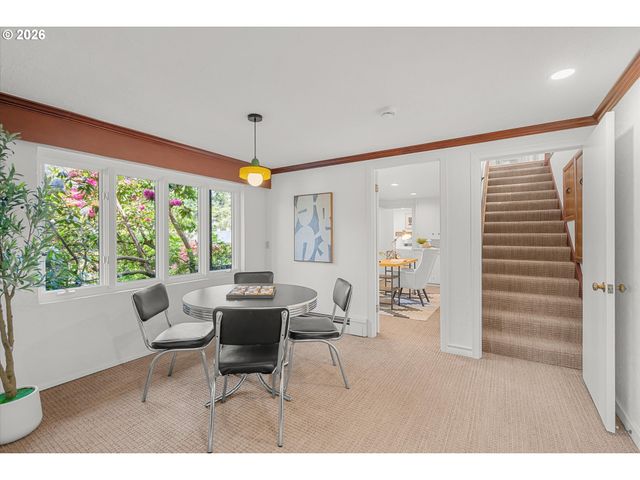 740 NORTHSHORE Rd, Lake Oswego, OR 97034