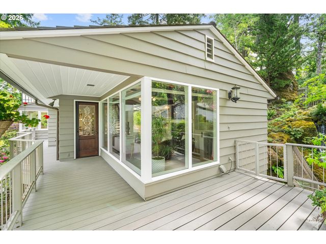 740 NORTHSHORE Rd, Lake Oswego, OR 97034