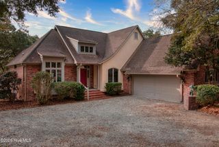 225 Wild Oak Drive, Swansboro, NC 28584