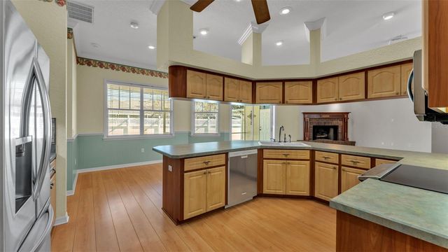 539 POWDER HORN ROW, Lakeland, FL 33809