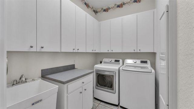 539 POWDER HORN ROW, Lakeland, FL 33809