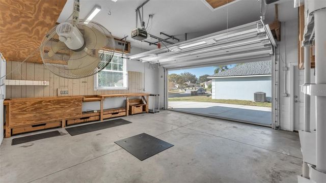 539 POWDER HORN ROW, Lakeland, FL 33809