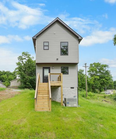 166 Oak St, Clarksville, TN 37042