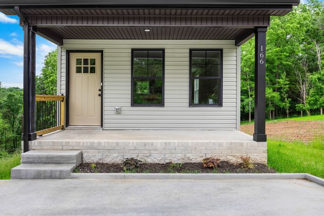 166 Oak St, Clarksville, TN 37042