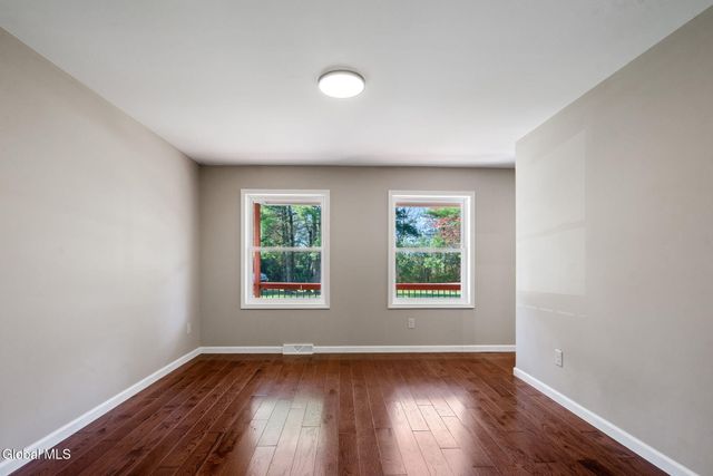 30 Dick Lynch Road, Stillwater, NY 12170