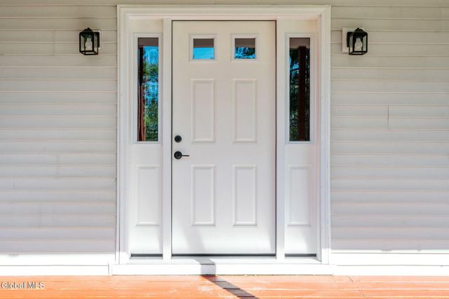 30 Dick Lynch Road, Stillwater, NY 12170