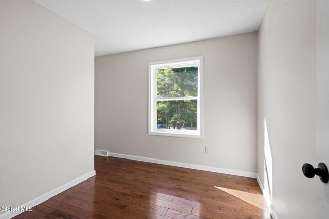 30 Dick Lynch Road, Stillwater, NY 12170