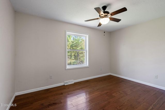 30 Dick Lynch Road, Stillwater, NY 12170