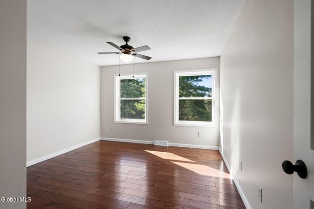 30 Dick Lynch Road, Stillwater, NY 12170