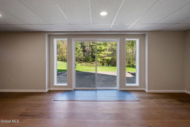 30 Dick Lynch Road, Stillwater, NY 12170