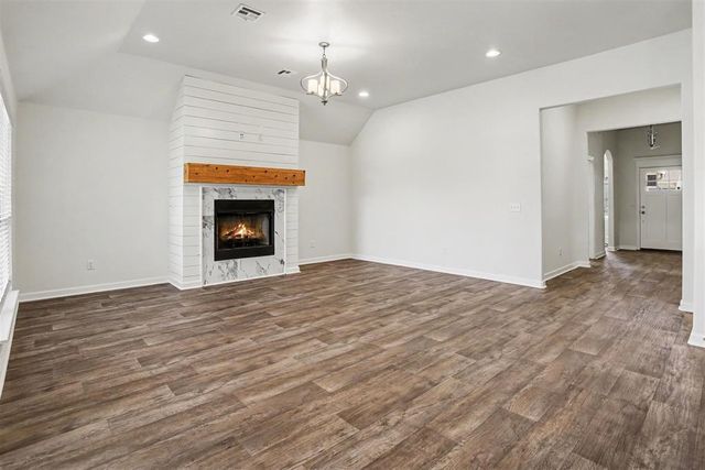 11104 SW 32nd Street, Yukon, OK 73099