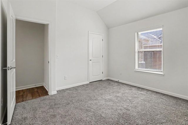 11104 SW 32nd Street, Yukon, OK 73099