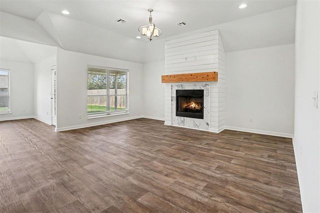 11104 SW 32nd Street, Yukon, OK 73099