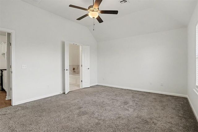 11104 SW 32nd Street, Yukon, OK 73099