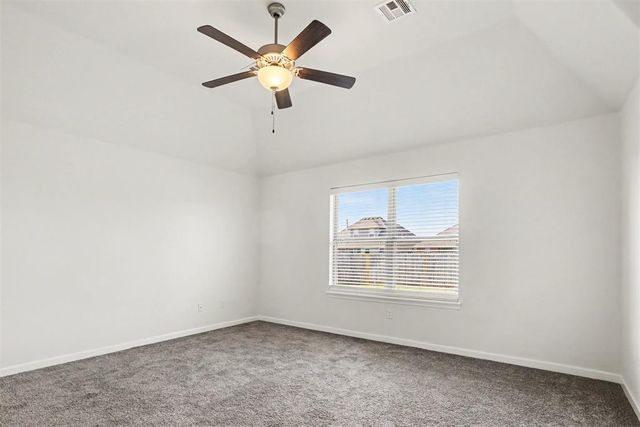11104 SW 32nd Street, Yukon, OK 73099