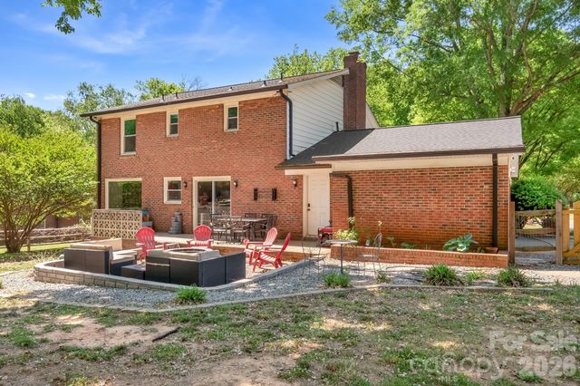 6070 Ferncliff Drive, Concord, NC 28027