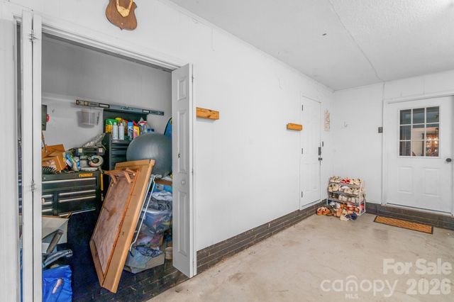 6070 Ferncliff Drive, Concord, NC 28027