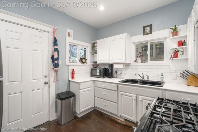 1536 Hazelwood Street, Detroit, MI 48206