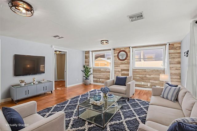 1011 PARK DRIVE, Dunedin, FL 34698