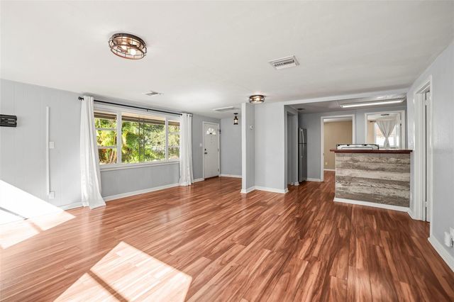 1011 PARK DRIVE, Dunedin, FL 34698