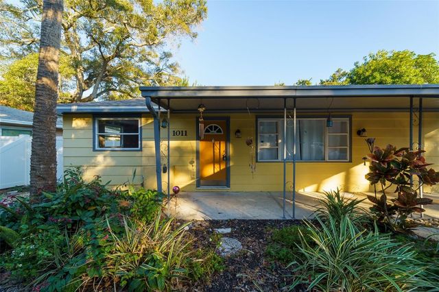 1011 PARK DRIVE, Dunedin, FL 34698