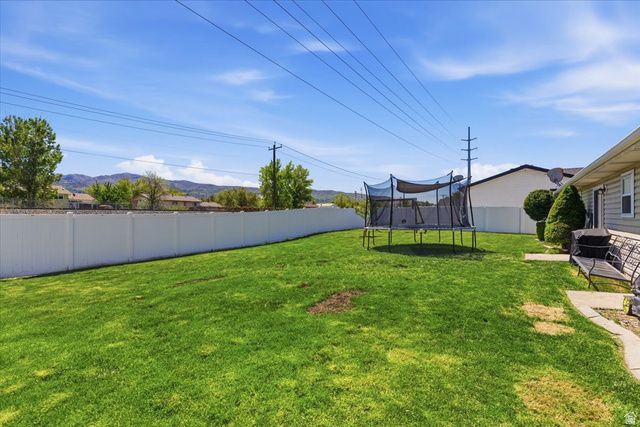 1297 S 925 W, Woods Cross, UT 84087
