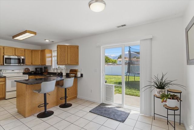 1297 S 925 W, Woods Cross, UT 84087