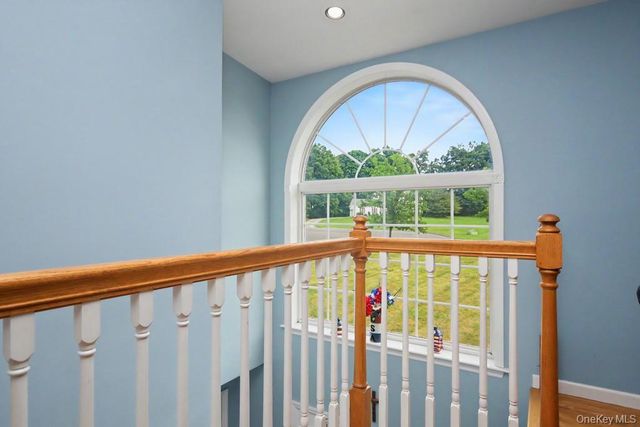 71 Dellwood Court, Westtown, NY 10998