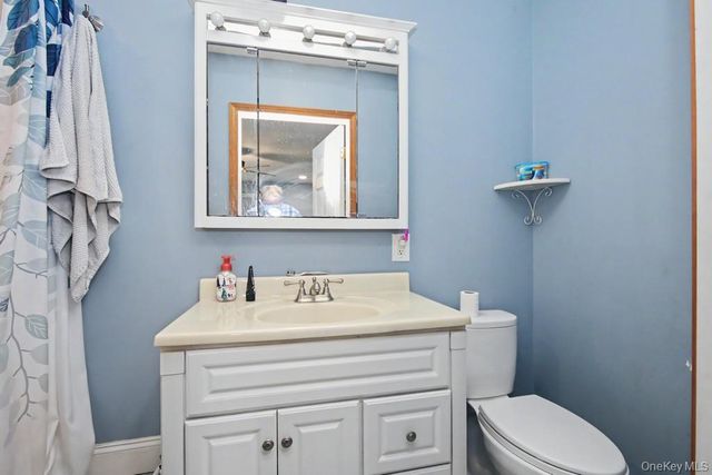 71 Dellwood Court, Westtown, NY 10998