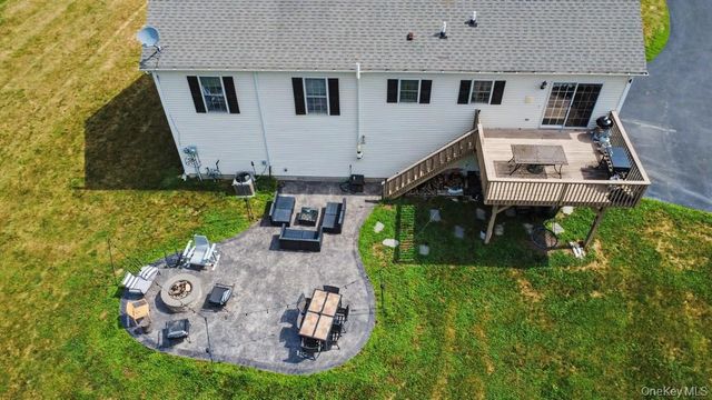 71 Dellwood Court, Westtown, NY 10998