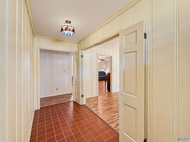 802 Penn Circle SE, Hartselle, AL 35640