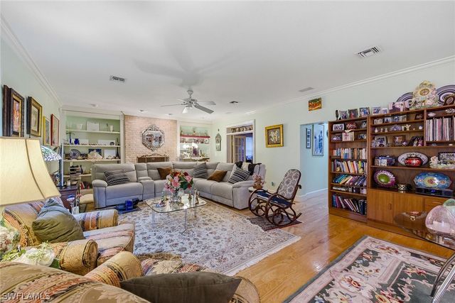 2752 14th ST N, Naples, FL 34103