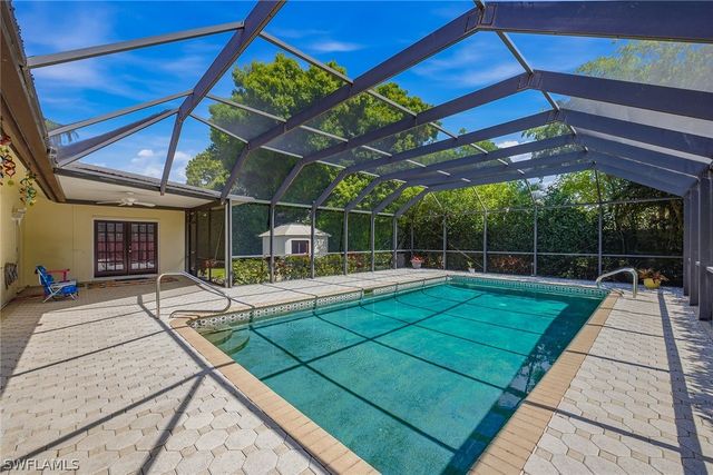 2752 14th ST N, Naples, FL 34103