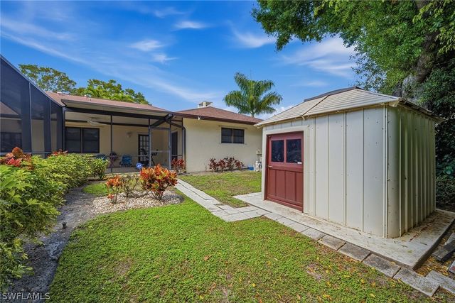 2752 14th ST N, Naples, FL 34103