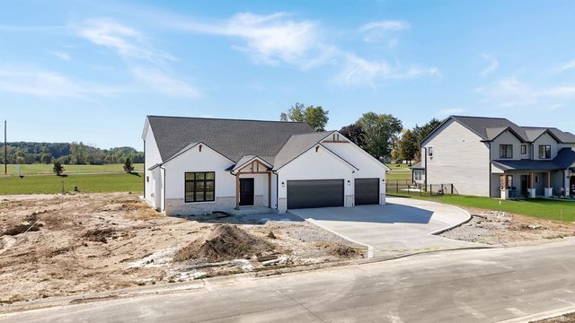 8849 Saffron Cove, Fort Wayne, IN 46818