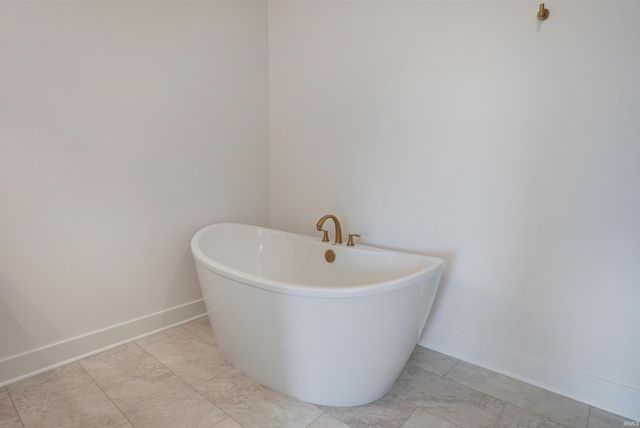 8849 Saffron Cove, Fort Wayne, IN 46818