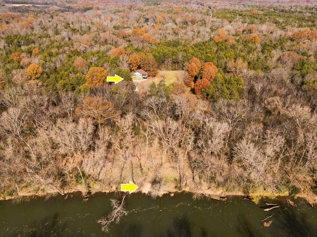 1560 River Rd, Chapel Hill, TN 37034