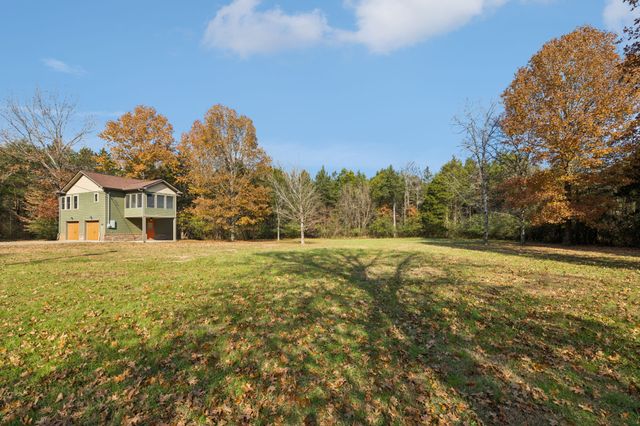 1560 River Rd, Chapel Hill, TN 37034