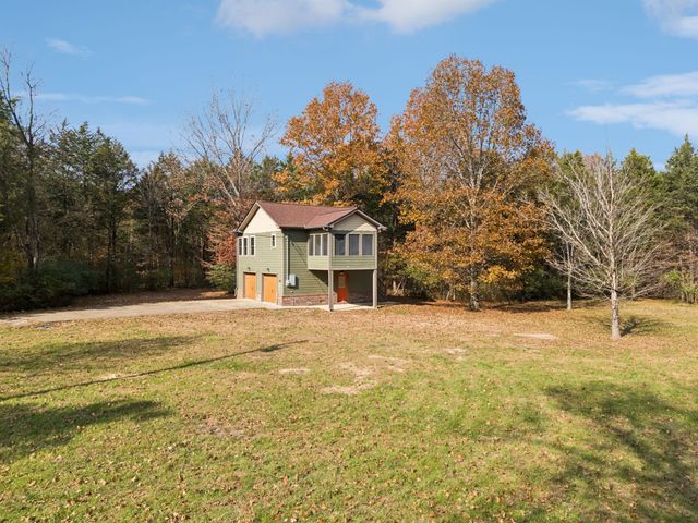 1560 River Rd, Chapel Hill, TN 37034