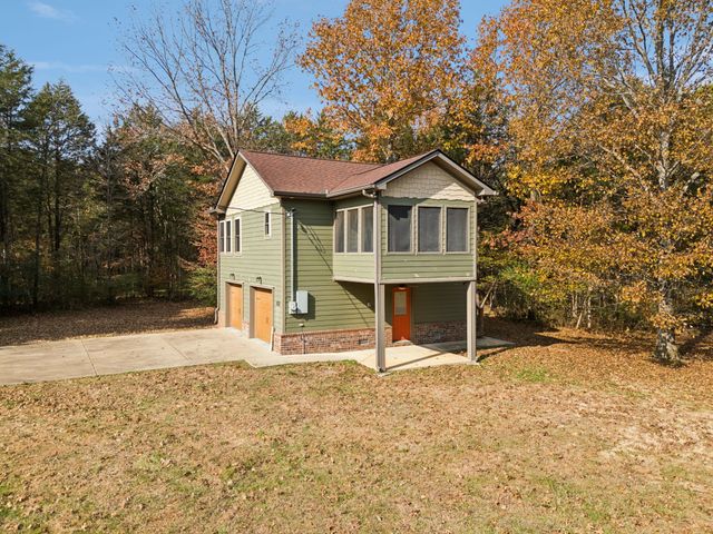 1560 River Rd, Chapel Hill, TN 37034