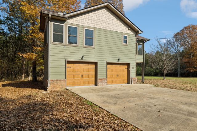 1560 River Rd, Chapel Hill, TN 37034