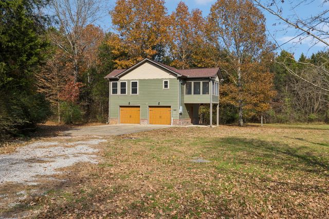 1560 River Rd, Chapel Hill, TN 37034