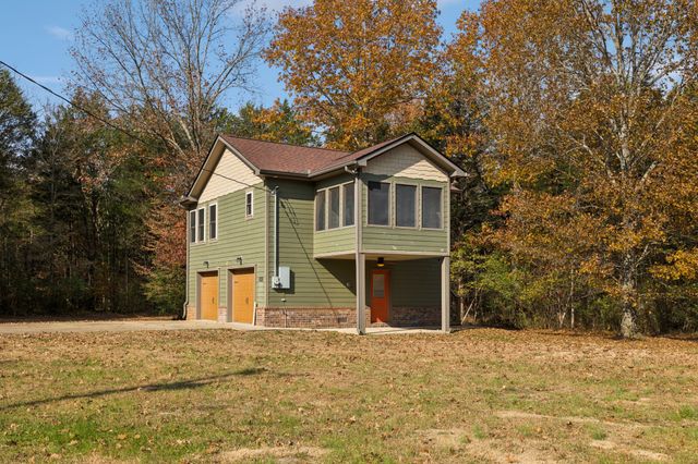 1560 River Rd, Chapel Hill, TN 37034