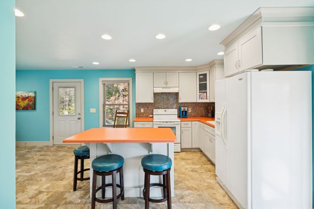 1560 River Rd, Chapel Hill, TN 37034