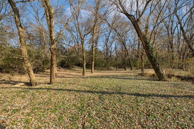 1560 River Rd, Chapel Hill, TN 37034