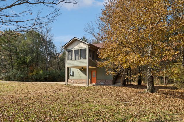 1560 River Rd, Chapel Hill, TN 37034