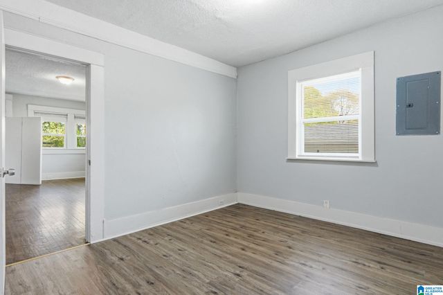 1402 44TH STREET, Birmingham, AL 35212