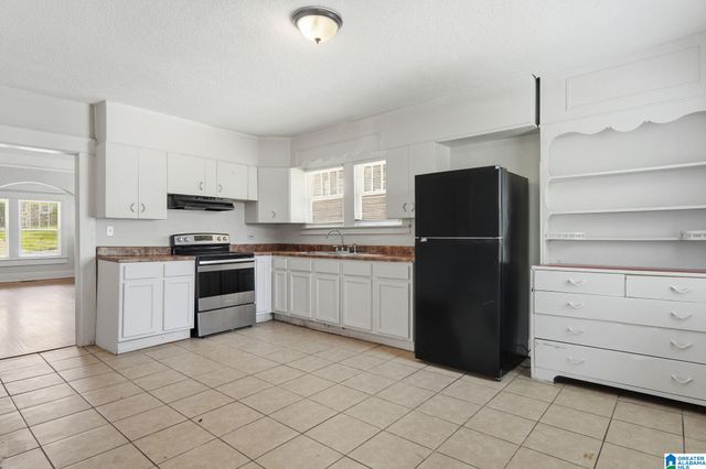 1402 44TH STREET, Birmingham, AL 35212