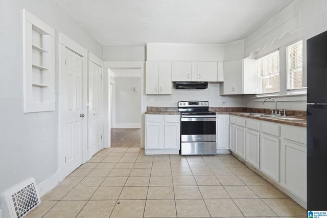 1402 44TH STREET, Birmingham, AL 35212